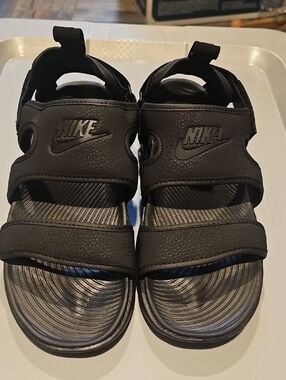 Nike Black Women Adjustable Strap Sport Sandals